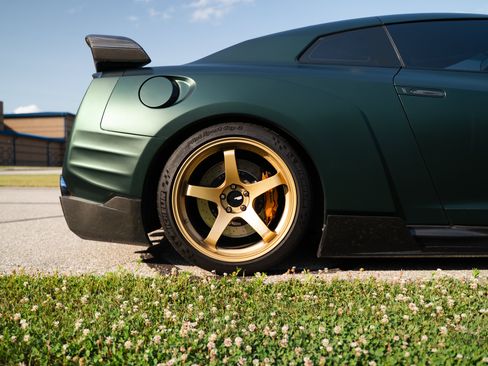 Used 2012 Nissan GT-R Premium AWD/4WD image 12