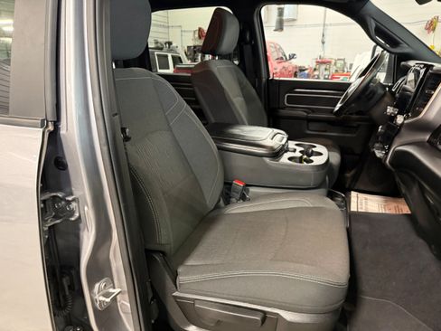 Certified 2024 RAM 2500 Big Horn w/ Night Edition AWD/4WD image 10