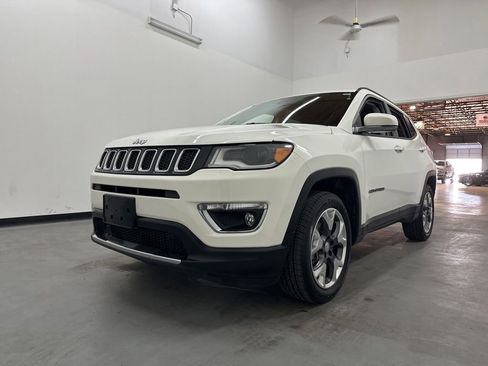 Used 2018 Jeep Compass Limited w/ Navigation Group AWD/4WD image 22