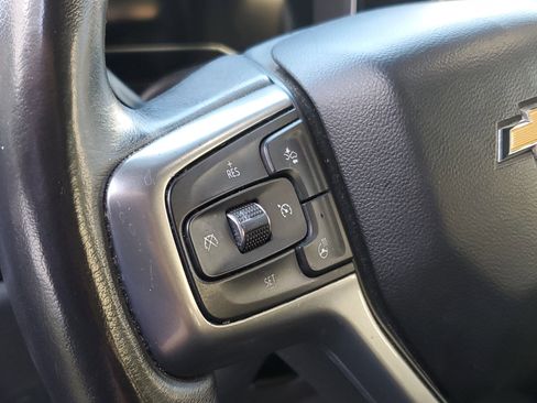 Used 2022 Chevrolet Silverado 1500 LT image 10