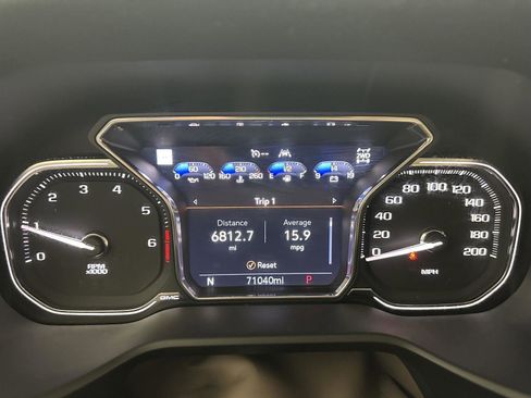 Used 2021 GMC Yukon Denali AWD/4WD image 10