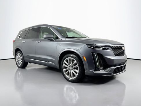 Used 2020 Cadillac XT6 Premium Luxury image 3