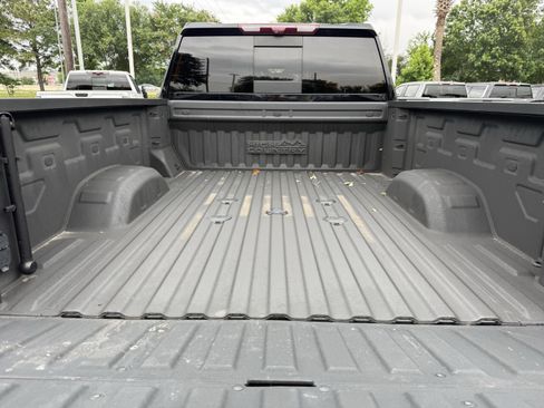 Used 2024 Chevrolet Silverado 2500 High Country w/ High Country Premium Package AWD/4WD image 30