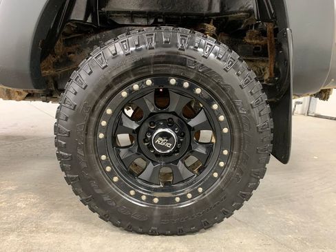 Used 2012 Toyota Tacoma 4x4 Double Cab image 4