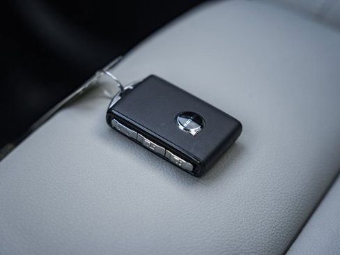 New 2026 Volvo XC40 B4 Plus w/ Protection Package Premier image 43