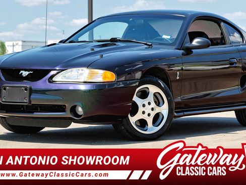 Used 1996 Ford Mustang Cobra image 2
