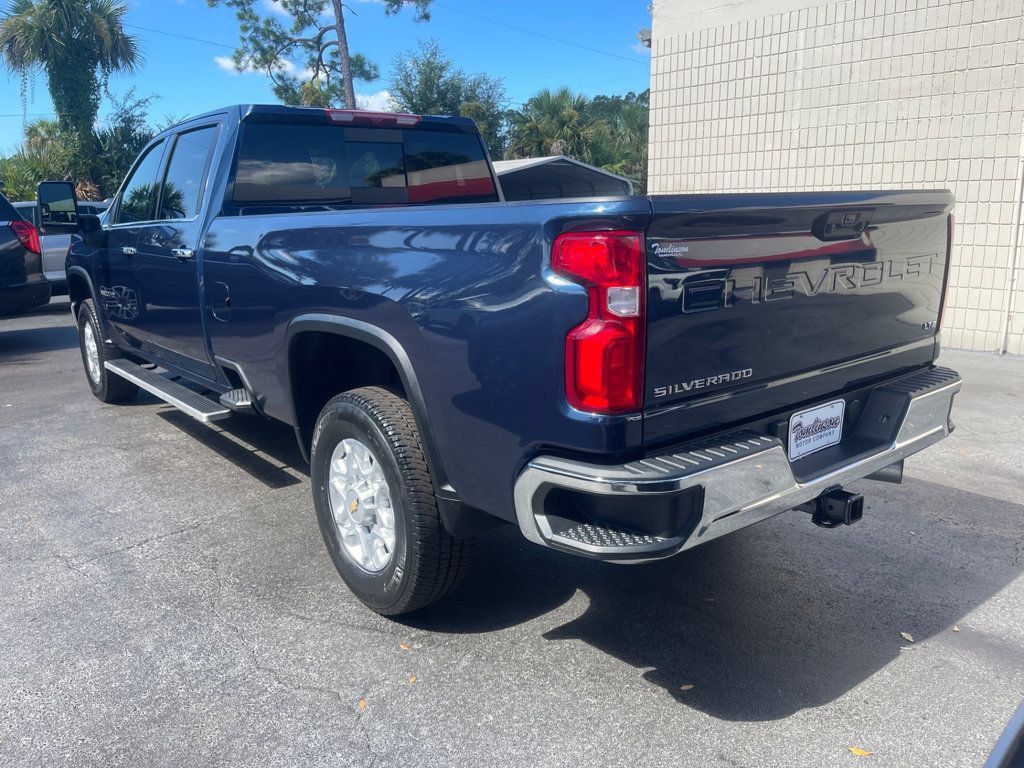 Used 2021 Chevrolet Silverado 3500 LTZ w/ LTZ Convenience Package AWD/4WD image 3
