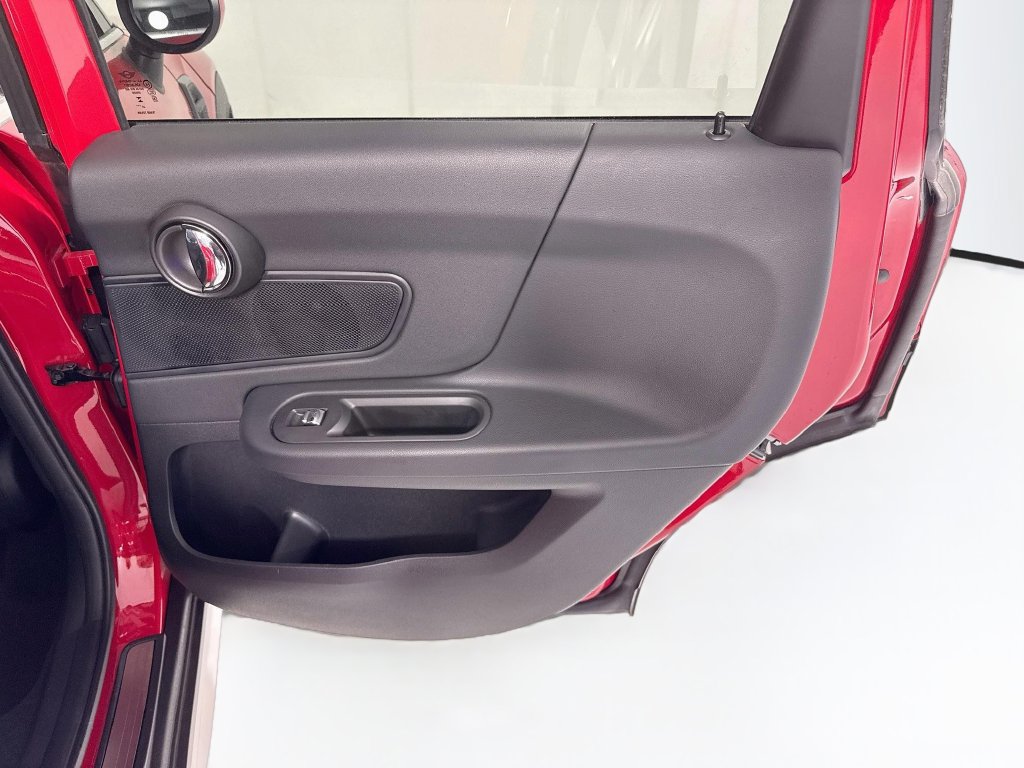 Used 2024 MINI Cooper Countryman FWD image 27