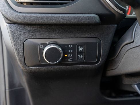 Used 2020 Ford Escape SE FWD image 15
