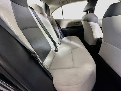 Used 2020 Toyota Corolla LE FWD image 27