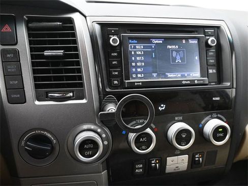 Used 2017 Toyota Sequoia Limited image 29