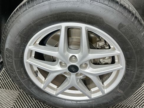 Used 2023 Ford Edge SEL image 11