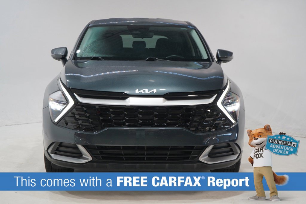 Used 2023 Kia Sportage EX FWD image 2