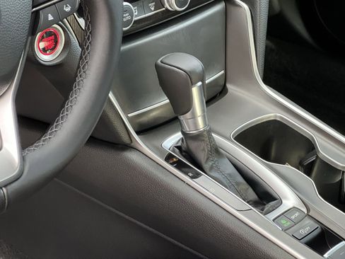 Used 2022 Honda Accord Sport image 20