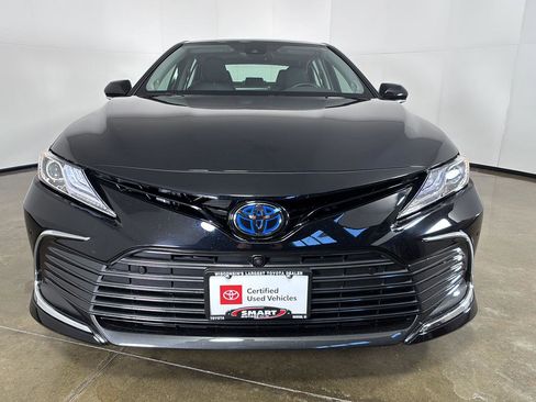 Used 2024 Toyota Camry XLE w/ Navigation Package FWD image 6