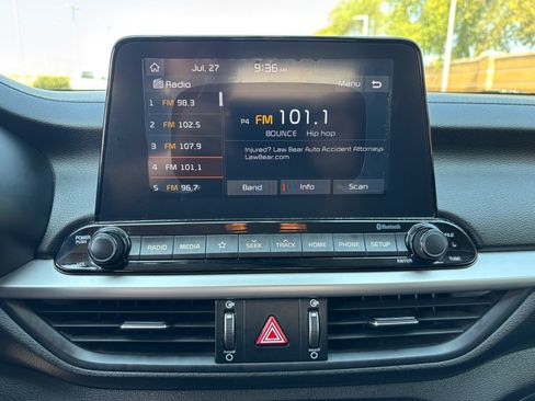 Used 2020 Kia Forte LXS FWD image 14