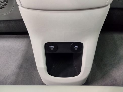 New 2026 Hyundai Ioniq 5 Limited image 37