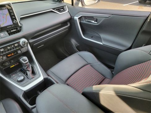 Used 2022 Toyota RAV4 XSE image 17