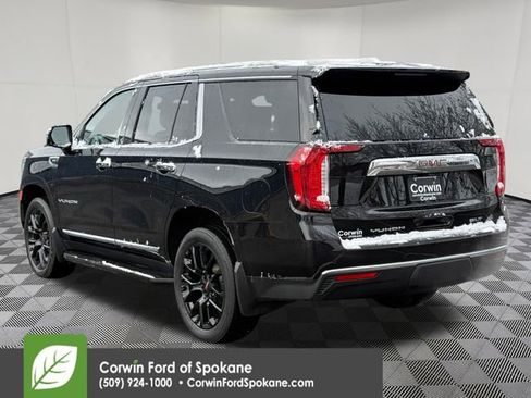 Used 2022 GMC Yukon SLT w/ SLT Luxury Package image 16