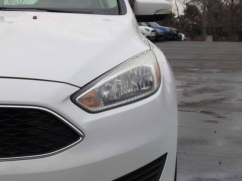 Used 2015 Ford Focus SE image 11