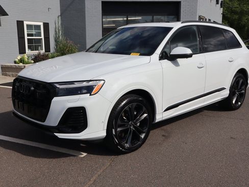 Used 2026 Audi Q7 3.0T Premium Plus w/ Premium Plus Package AWD/4WD image 2