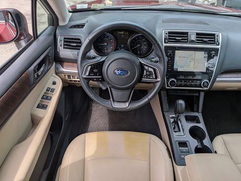 Used 2018 Subaru Outback 2.5i Limited AWD/4WD image 18