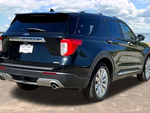 Used 2020 Ford Explorer Limited w/ Class III Trailer Tow Package image 8