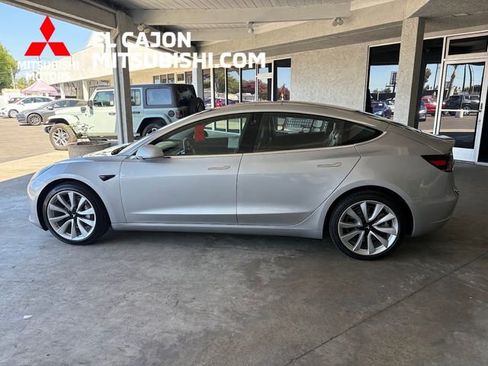 Used 2018 Tesla Model 3 Long Range RWD image 8