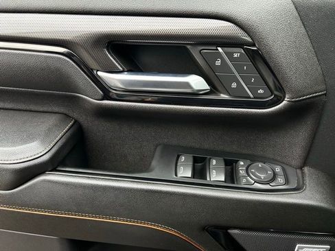 Used 2024 GMC Sierra 3500 AT4 w/ AT4 Premium Plus Package image 12