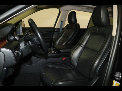 Used 2022 Lincoln Aviator Reserve w/ Elements Package Plus AWD/4WD image 20