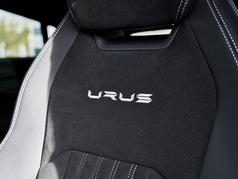 Used 2024 Lamborghini Urus Performante AWD/4WD image 53
