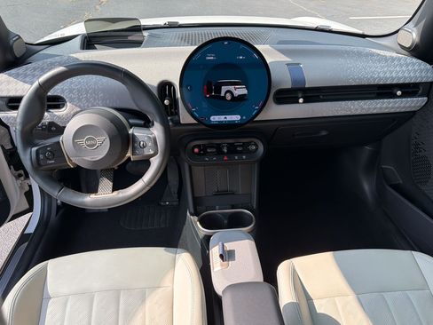 Used 2025 MINI Cooper S FWD image 16