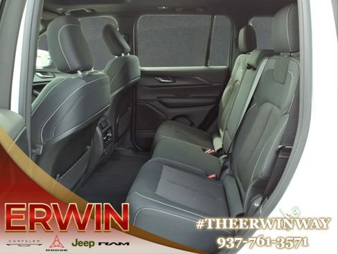 Certified 2024 Jeep Grand Cherokee Laredo X w/ Luxury Tech Group I AWD/4WD image 25