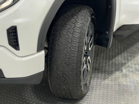 Used 2022 GMC Sierra 1500 AT4 w/ AT4 Premium Package AWD/4WD image 35