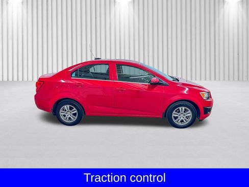 Used 2015 Chevrolet Sonic LT image 5
