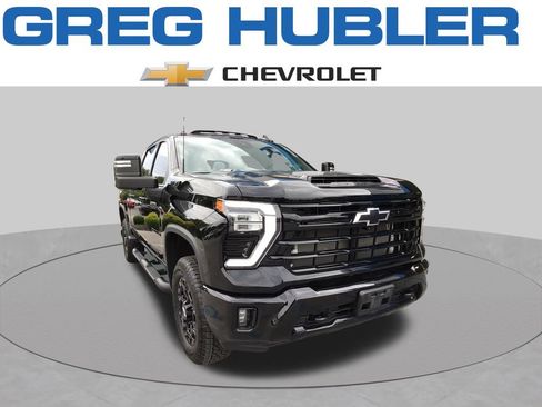 Used 2024 Chevrolet Silverado 2500 LTZ w/ LTZ Plus Package AWD/4WD image 4