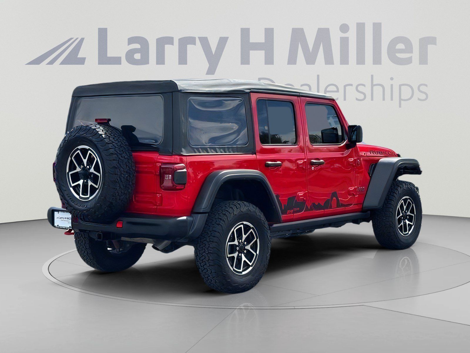 Used 2025 Jeep Wrangler Unlimited Rubicon w/ Steel Bumper Group AWD/4WD image 6