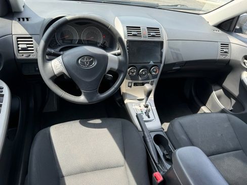 Used 2010 Toyota Corolla S image 17