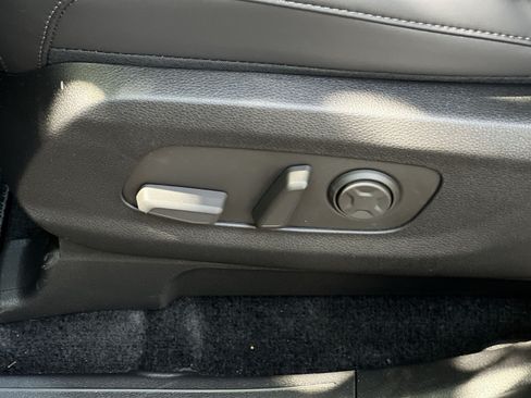 New 2026 Kia Carnival SX FWD image 19