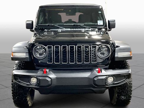 Used 2024 Jeep Wrangler Rubicon image 4