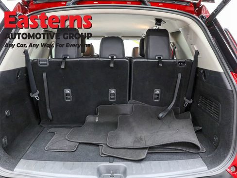 Used 2022 Nissan Pathfinder SL image 9