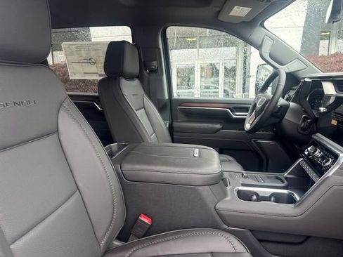 New 2026 GMC Sierra 2500 Denali w/ Denali Reserve Package AWD/4WD image 31