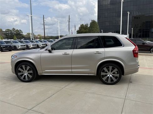 Certified 2023 Volvo XC90 B6 Ultimate w/ Protection Package Premier image 4