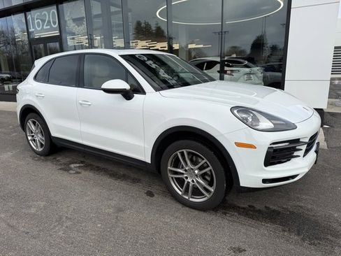 Used 2020 Porsche Cayenne image 4