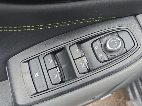 Used 2025 Subaru Outback Onyx Edition AWD/4WD image 11