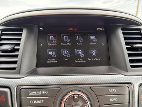 Used 2017 Nissan Pathfinder SL image 38