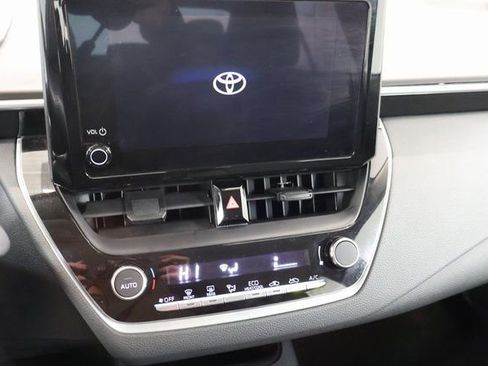Used 2024 Toyota Corolla LE image 19