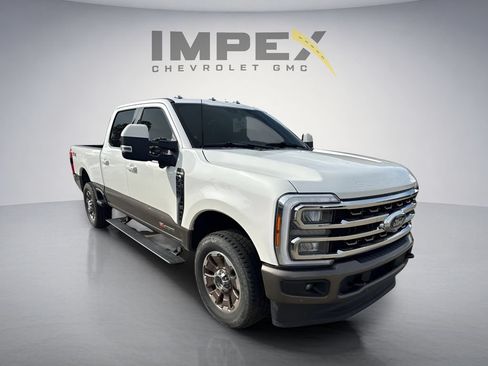 Used 2023 Ford F350 King Ranch AWD/4WD image 7