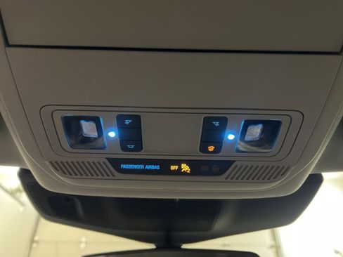 Certified 2021 Ford Explorer XLT w/ Equipment Group 202A image 25