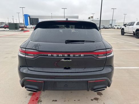 Used 2022 Porsche Macan image 4